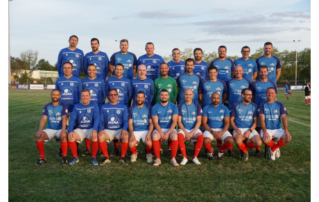 Loisirs foot à 8